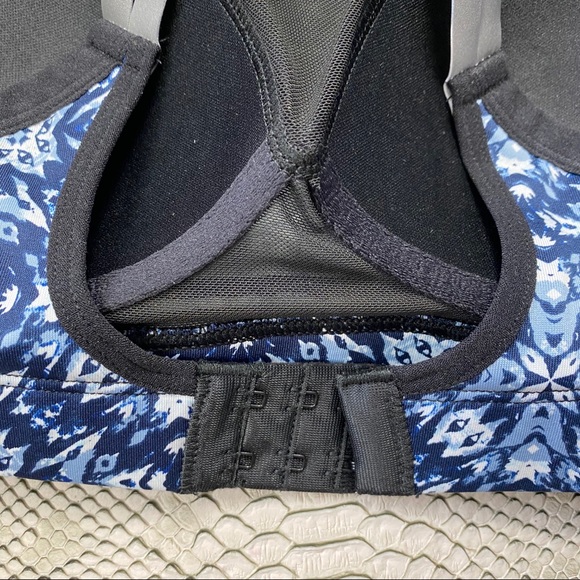 4FOR30 Sexy blue bohemian strappy back workout sports bra - Picture 5 of 7